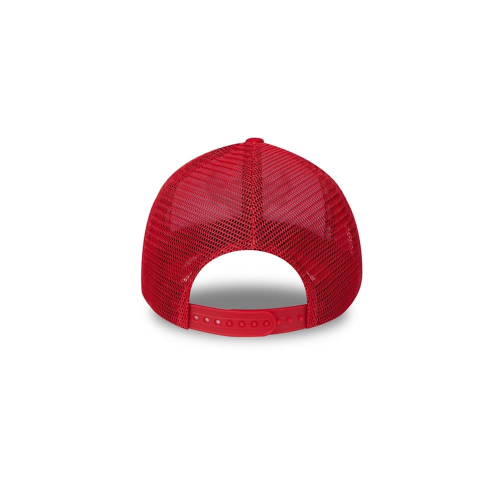 Shop The Arena: Chicago Bulls Trucker Cap